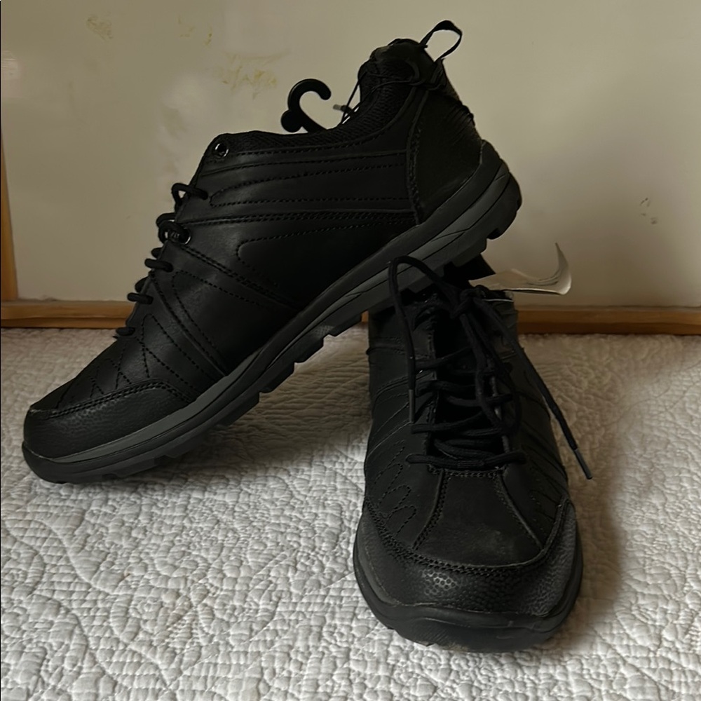 NWT Faded Glory Black Men’s shoes with Sporty Design